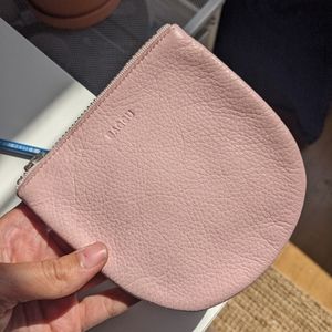 BAGGU U Pouch small pink leather